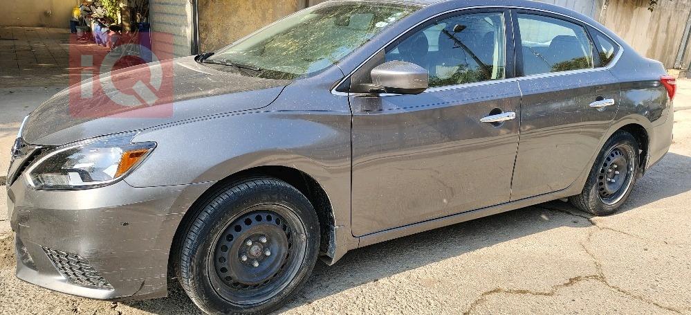 نیسان سێنترا